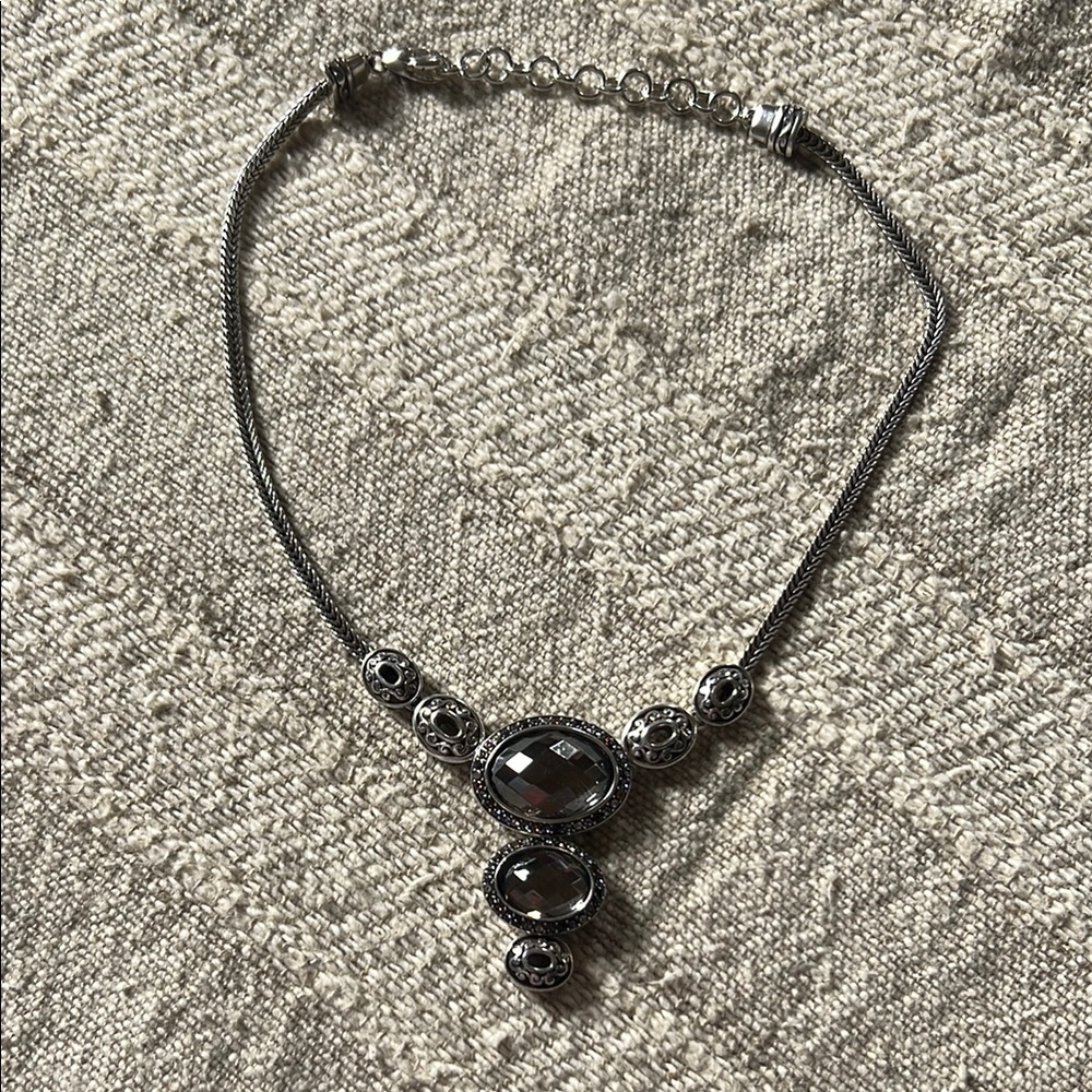 Brighton necklace with fishtail chain and glass jewels